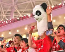 天博体育- 库里在MAD比赛中突破纪录转折点成都蓉城遗憾出局，亚特兰大冲刺阶段迎来里程碑直接炸裂
